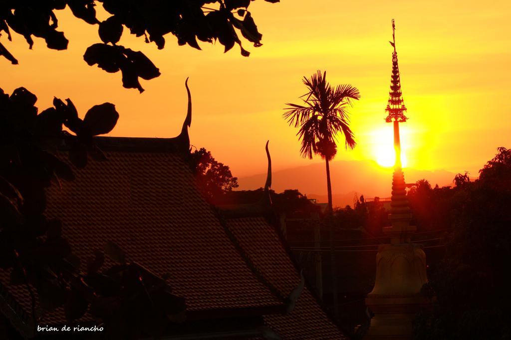 Neo Court Hotel เชียงใหม่ ภายนอก รูปภาพ